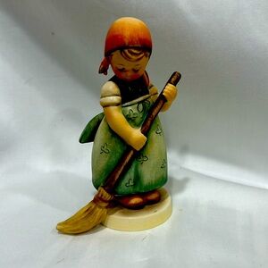Vintage Hummel “Little Sweeper”